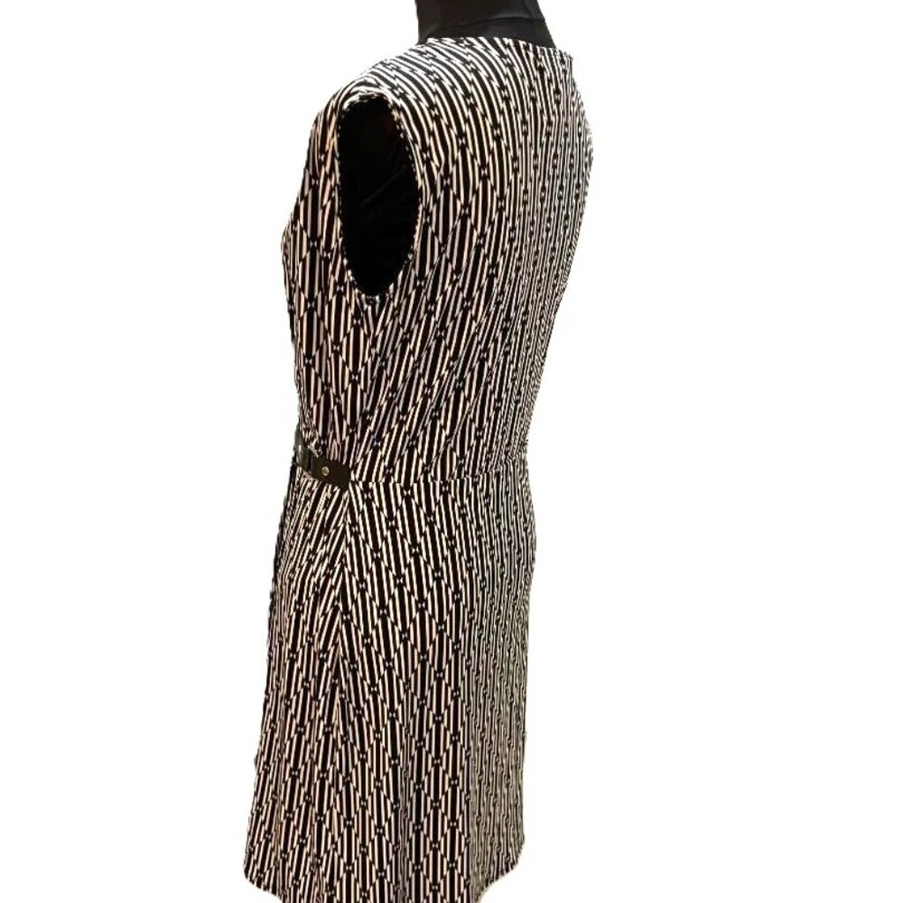 MICHAEL KORS Black & White Printed Faux Wrap Dress w/Side Buckle ( P/M) NWT $120 - Picture 6 of 7